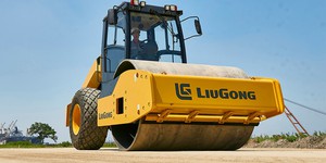 Каток Liugong 6612E