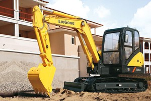 Экскаватор LiuGong CLG906D